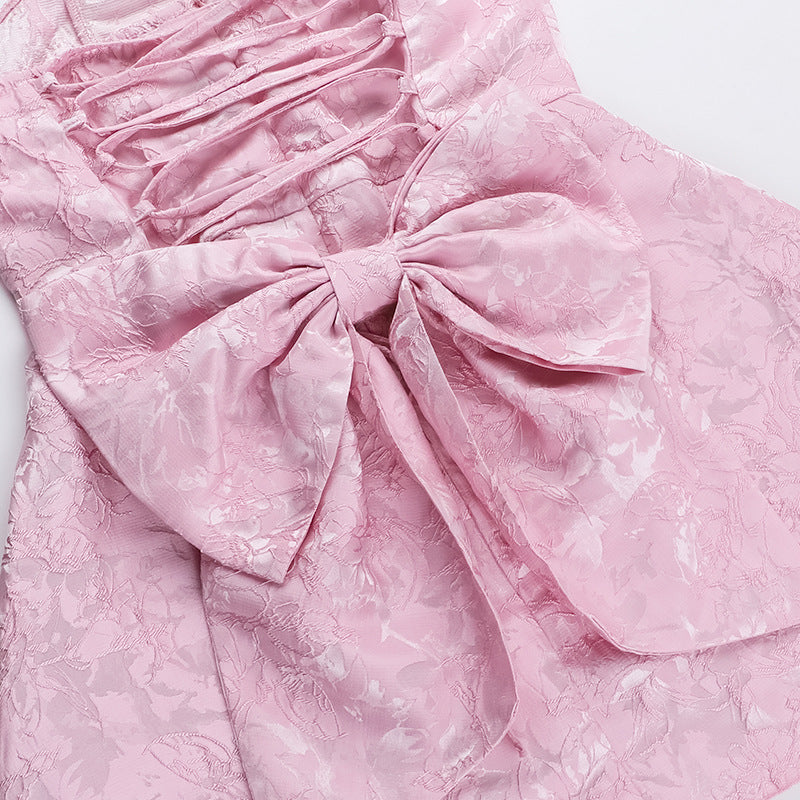 שמלת מיני סטרפלס בעיטור רקמת איורי פרחים ופפיון - חימנה