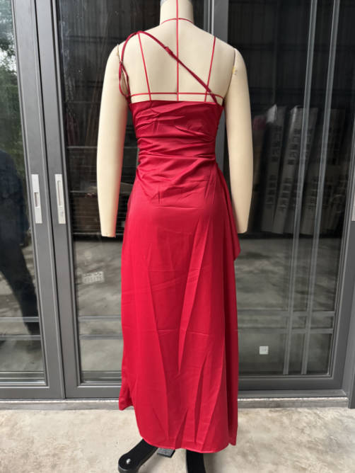 שמלת מקסי סאטן שסע עמוק כתפיה אחת - סוניה