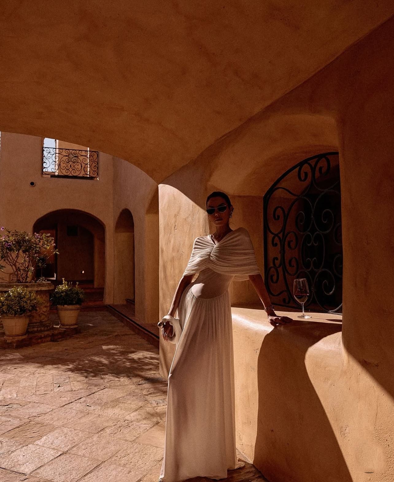 שמלת מקסי ערב אלגנטית בעיצוב כיווצים - מושקא