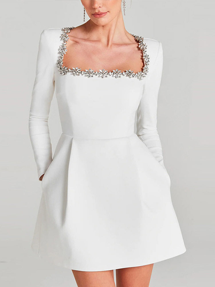 שמלת מיני קטיפה אלגנטית בעיטור יהלומים - אריאה