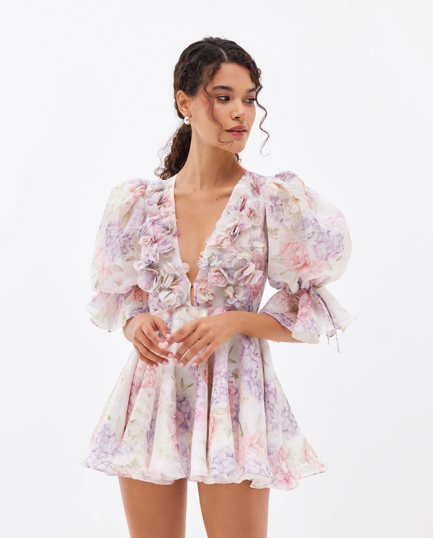 שמלת מיני שיפון מלמלה בעיצוב פרחוני 3D - מיה