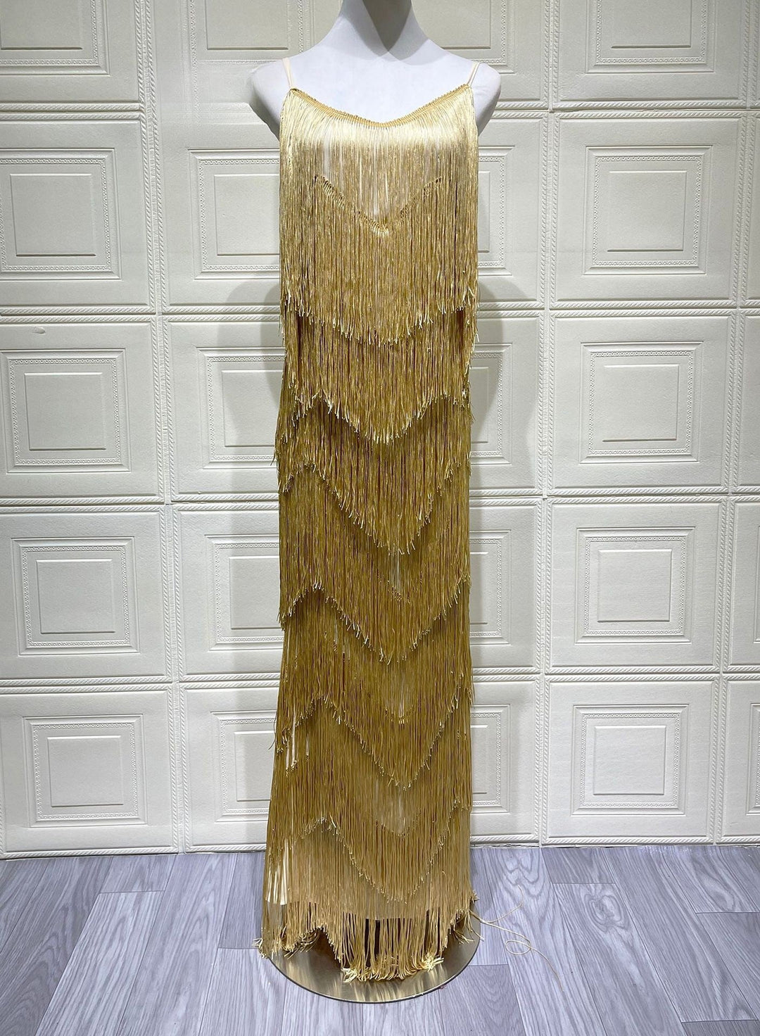 Maxi dress with sparkling fringe – Melissa
