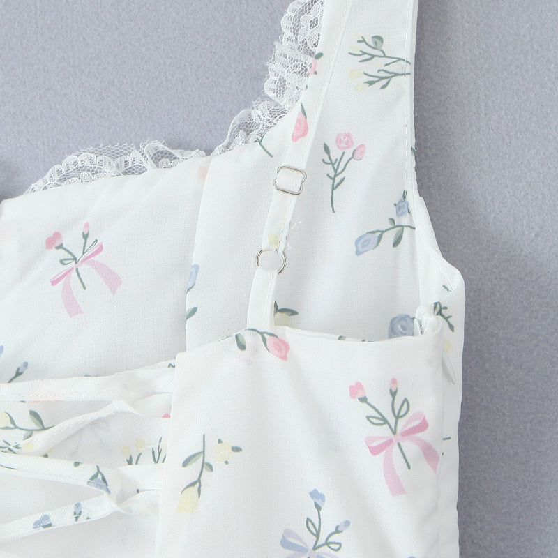 שמלת מיני בגזרת A בעיטור כפתורים וקשירה בחזה - מרום