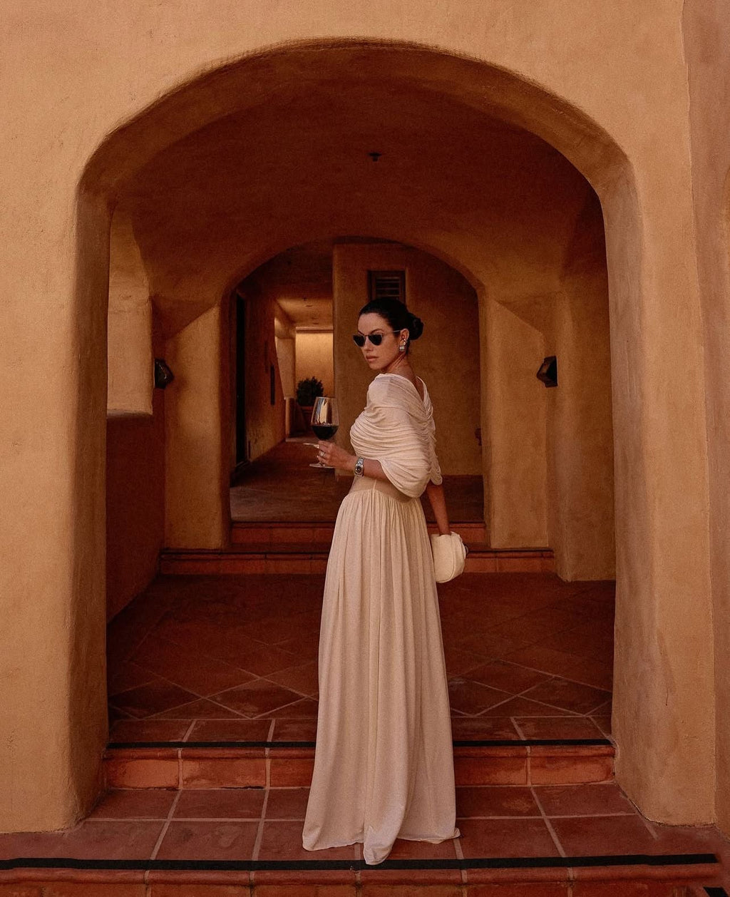 שמלת מקסי ערב אלגנטית בעיצוב כיווצים - מושקא