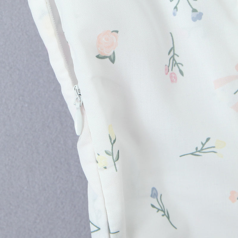 שמלת מיני בגזרת A בעיטור כפתורים וקשירה בחזה - מרום