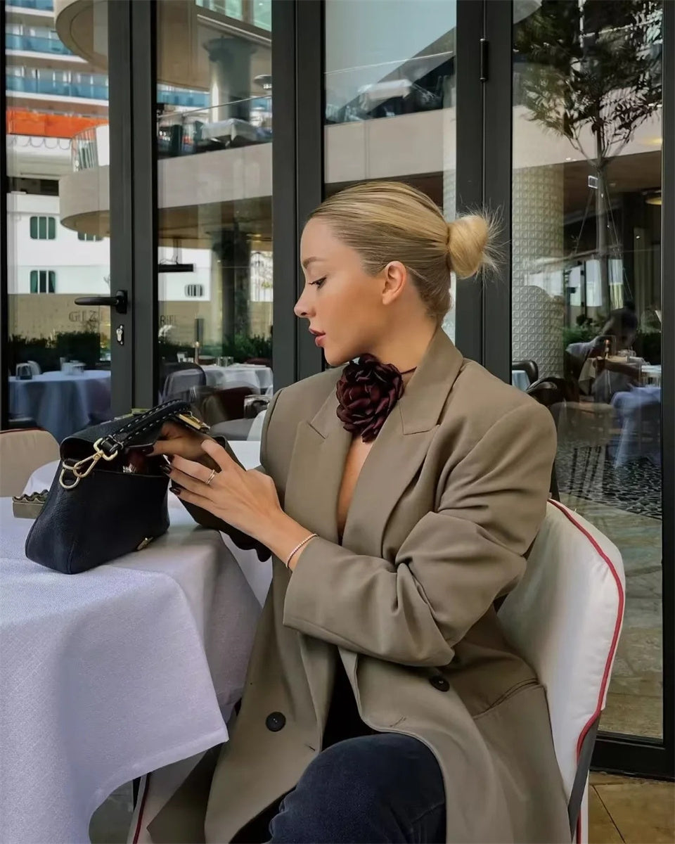 בלייזר מחויט - רייצ'ל