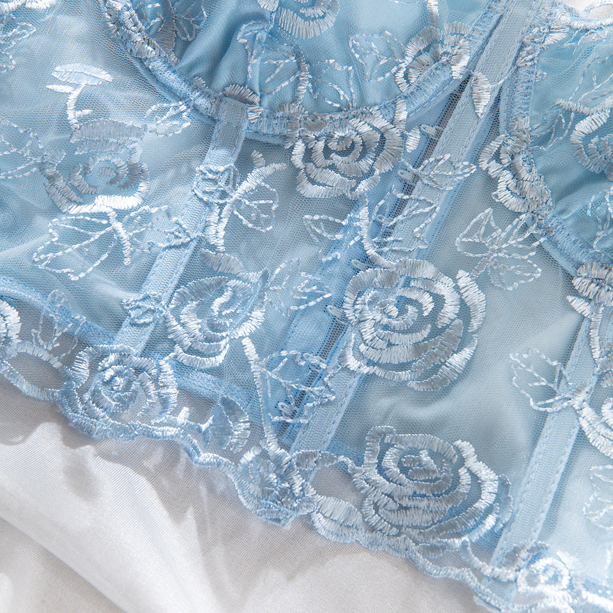 טופ סטרפלס רשת בעיטור רקמת פרחים - נויה לי