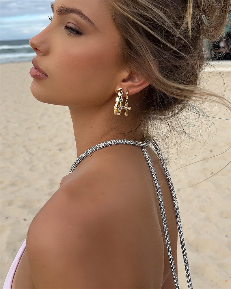 שמלת מיני סאטן בעיצוב חוטי זרקונים מנצנצים לקשירה בצוואר - קולין