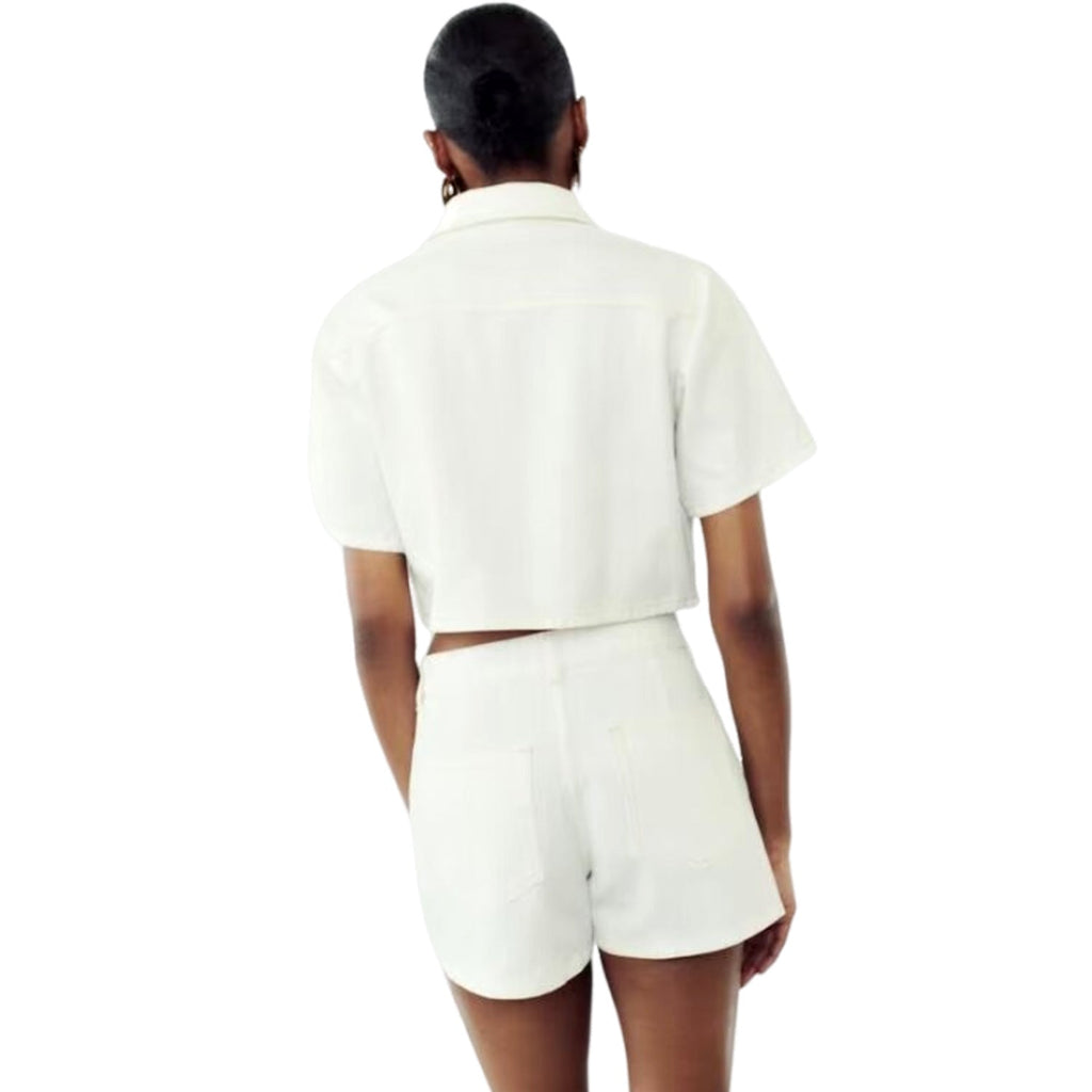 חליפת דנים שני חלקים לבנה מכנס חצאית ובלייזר מכופתר צווארון פולו  -  ג'נסיס