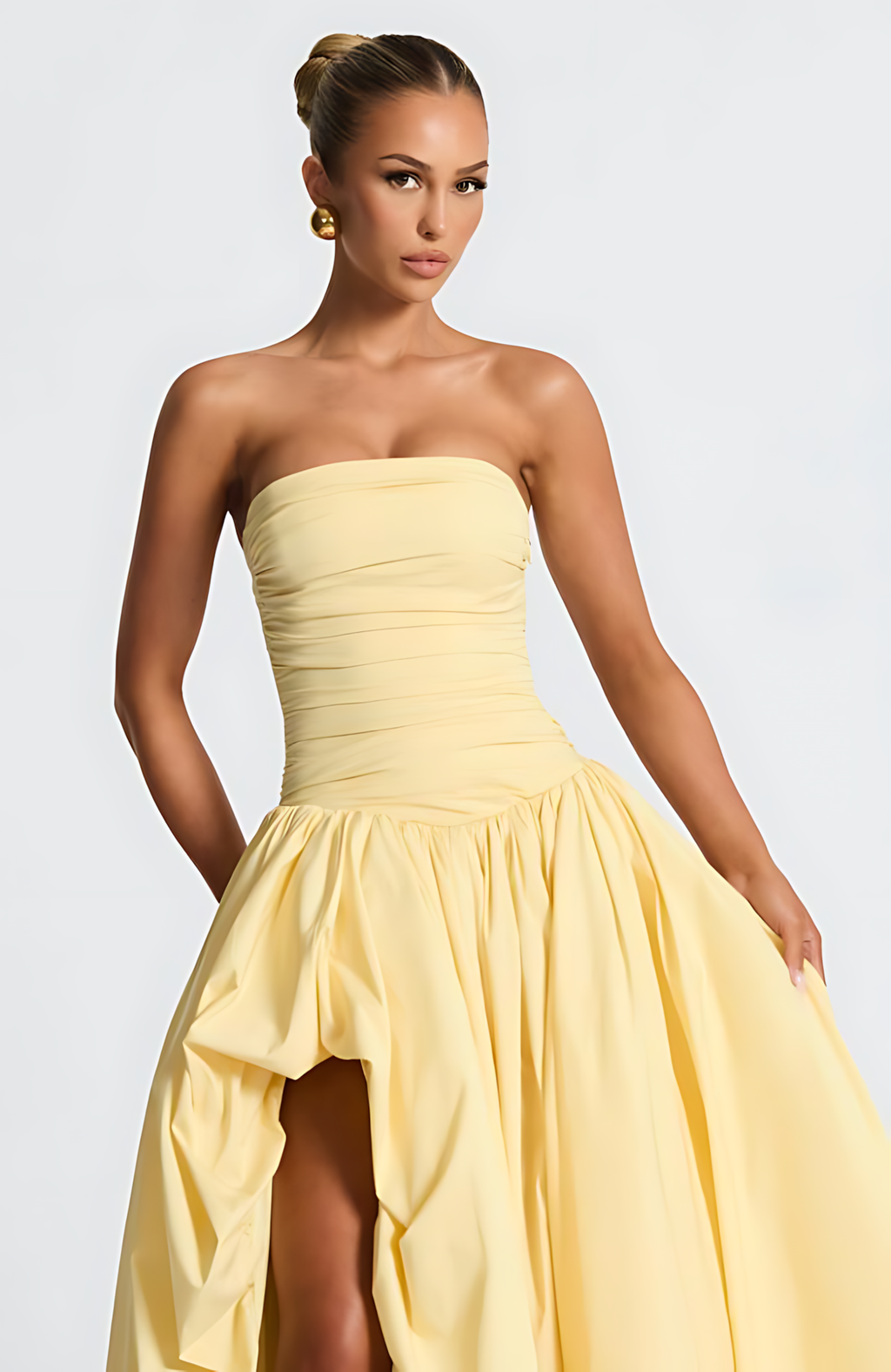 שמלת מקסי סטרפלס בלון בעיצוב שסע - אוקיאנה