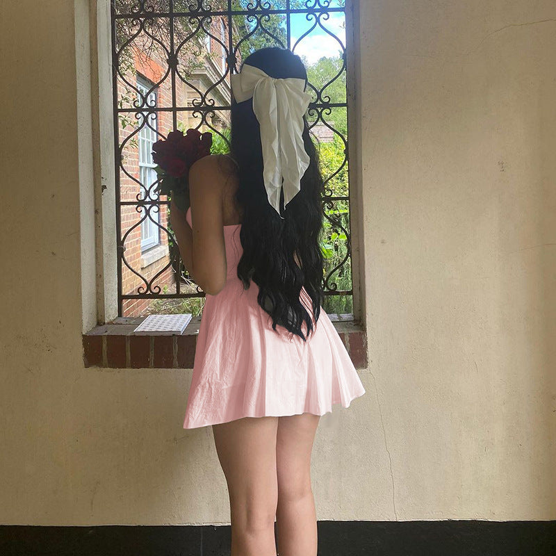 שמלת מיני בגזרת A בעיטור כפתורים וקשירה בחזה - מרום