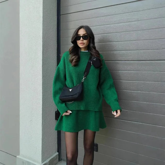 סט שני חלקים סרוג חולצת אובר סייז וחצאית מיני - יעלה