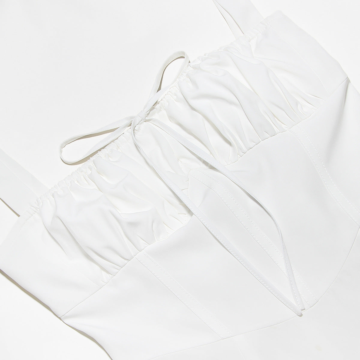 שמלת מידי קיצית בעיצוב כפרי בעיטור שסע - אנג'ליקה