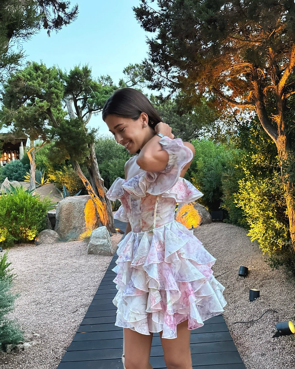 שמלת מיני מלמלה כתפיים חשופות בעיצוב פרחוני - ליסה