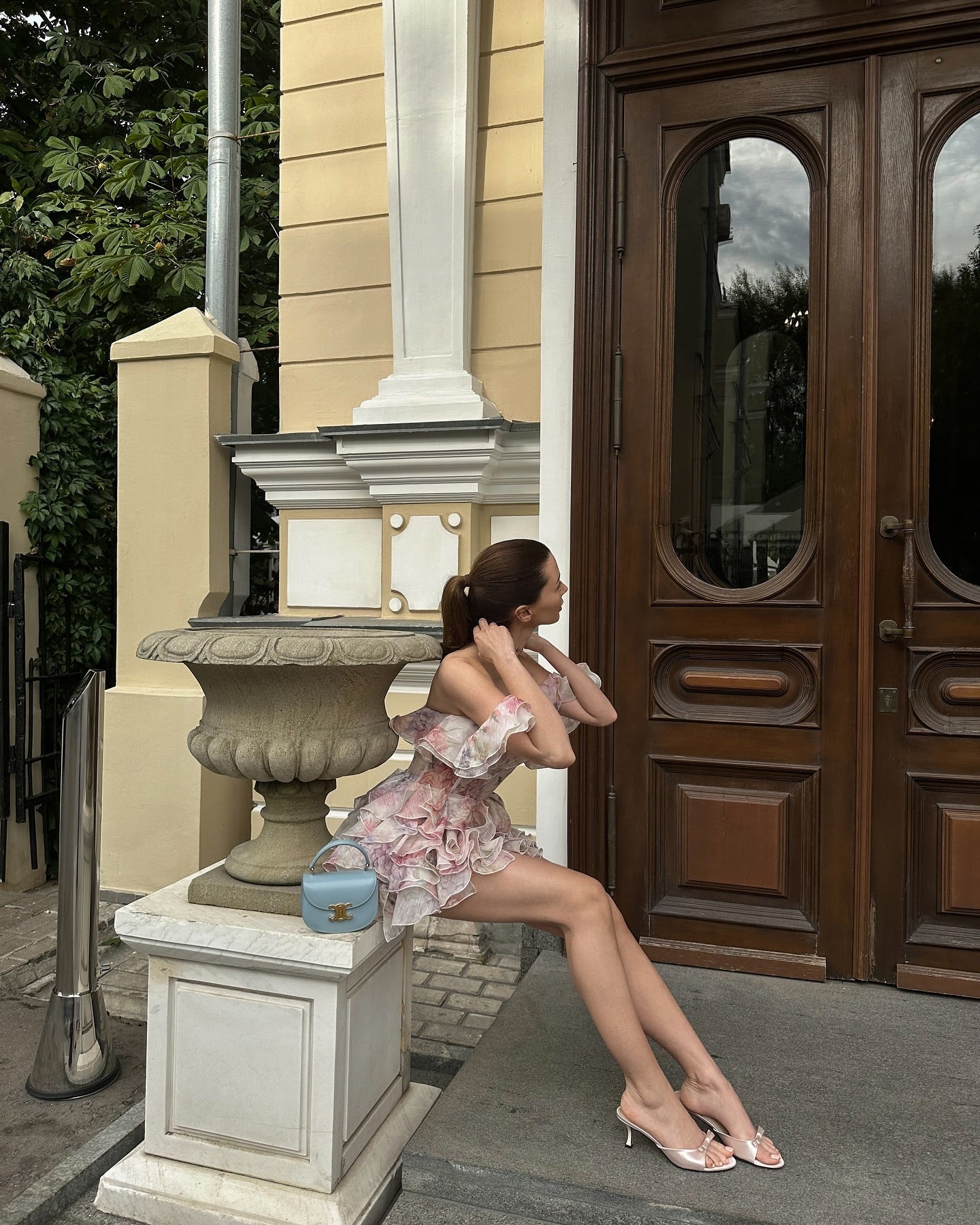 שמלת מיני מלמלה כתפיים חשופות בעיצוב פרחוני - ליסה