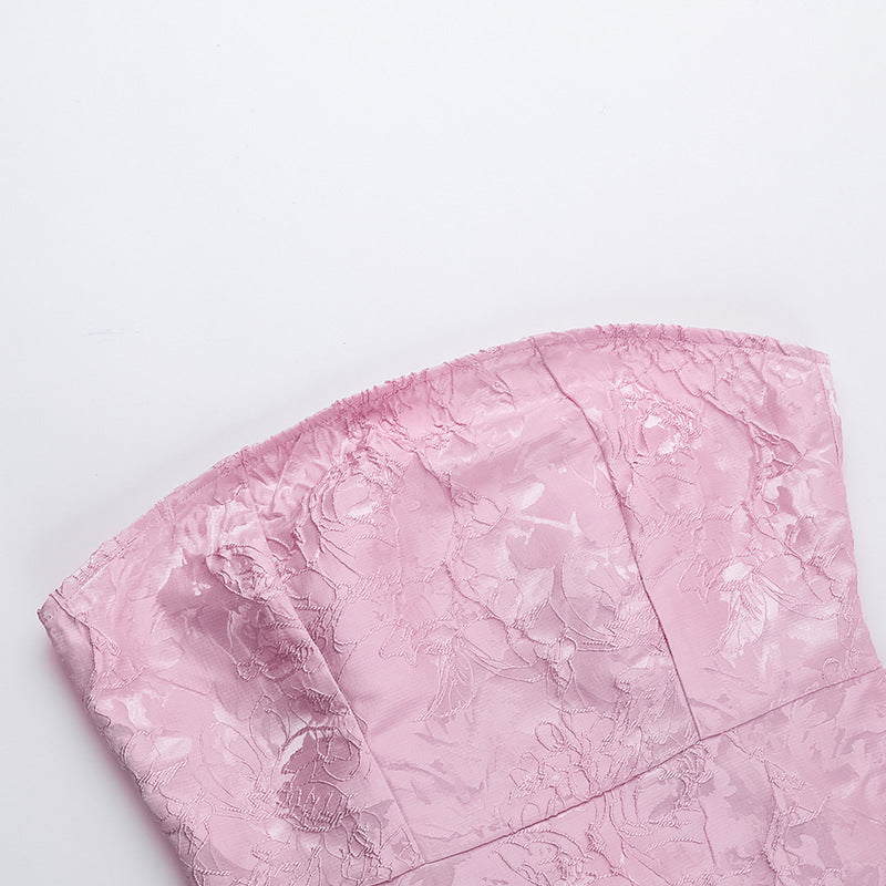 שמלת מיני סטרפלס בעיטור רקמת איורי פרחים ופפיון - חימנה