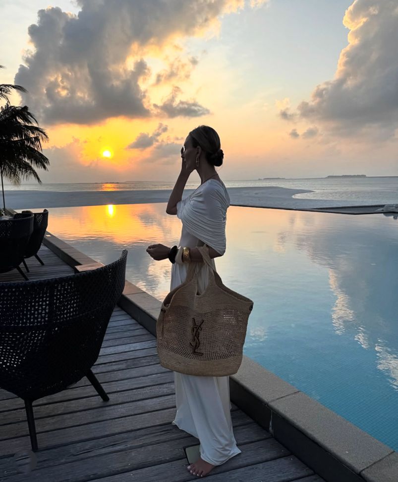 שמלת מקסי ערב אלגנטית בעיצוב כיווצים - מושקא