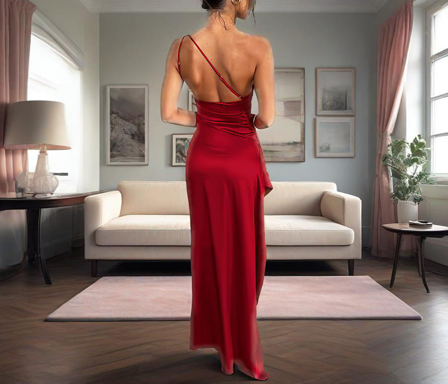 שמלת מקסי סאטן שסע עמוק כתפיה אחת - סוניה