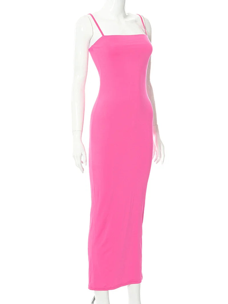 שמלת מקסי צמודה רצועות ספגטי בד מחטב ומחמיא - רוקסנה