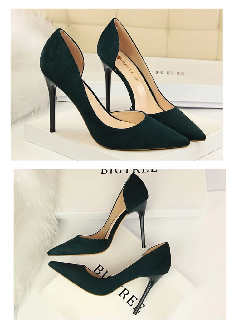 נעלי עקב זמש שפיץ בעיצוב צד פתוח - נלי