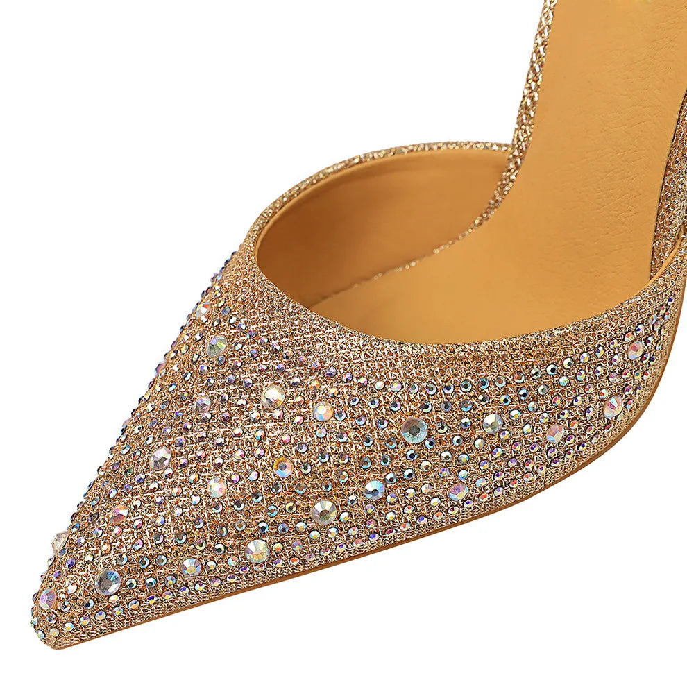 Pointed Heel Shoes with Crystal Diamond Decoration - Nestia
