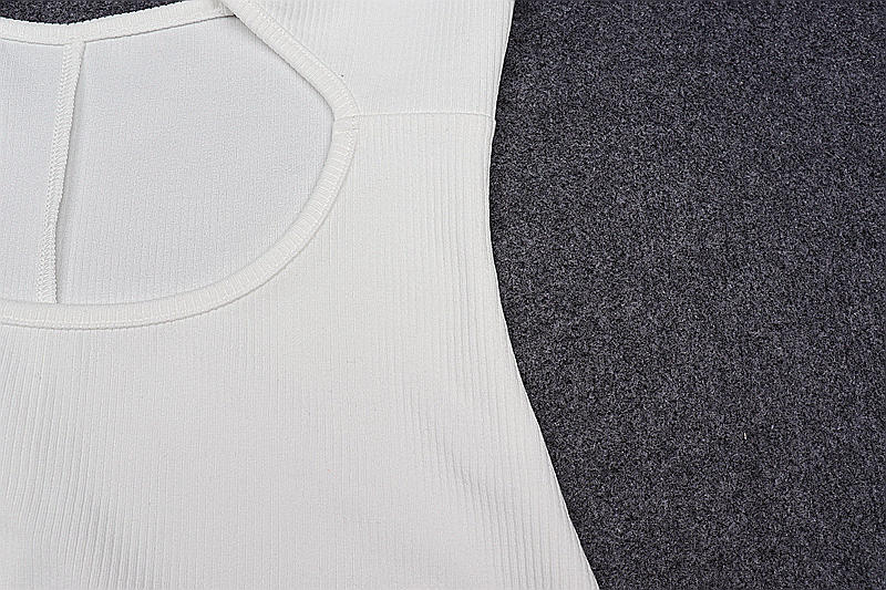 שמלת מקסי סרוגה בעיצוב פתח גב פתוח - Michelle