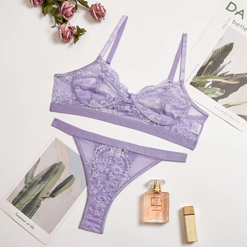 42872070766767|42872070799535|42872070832303