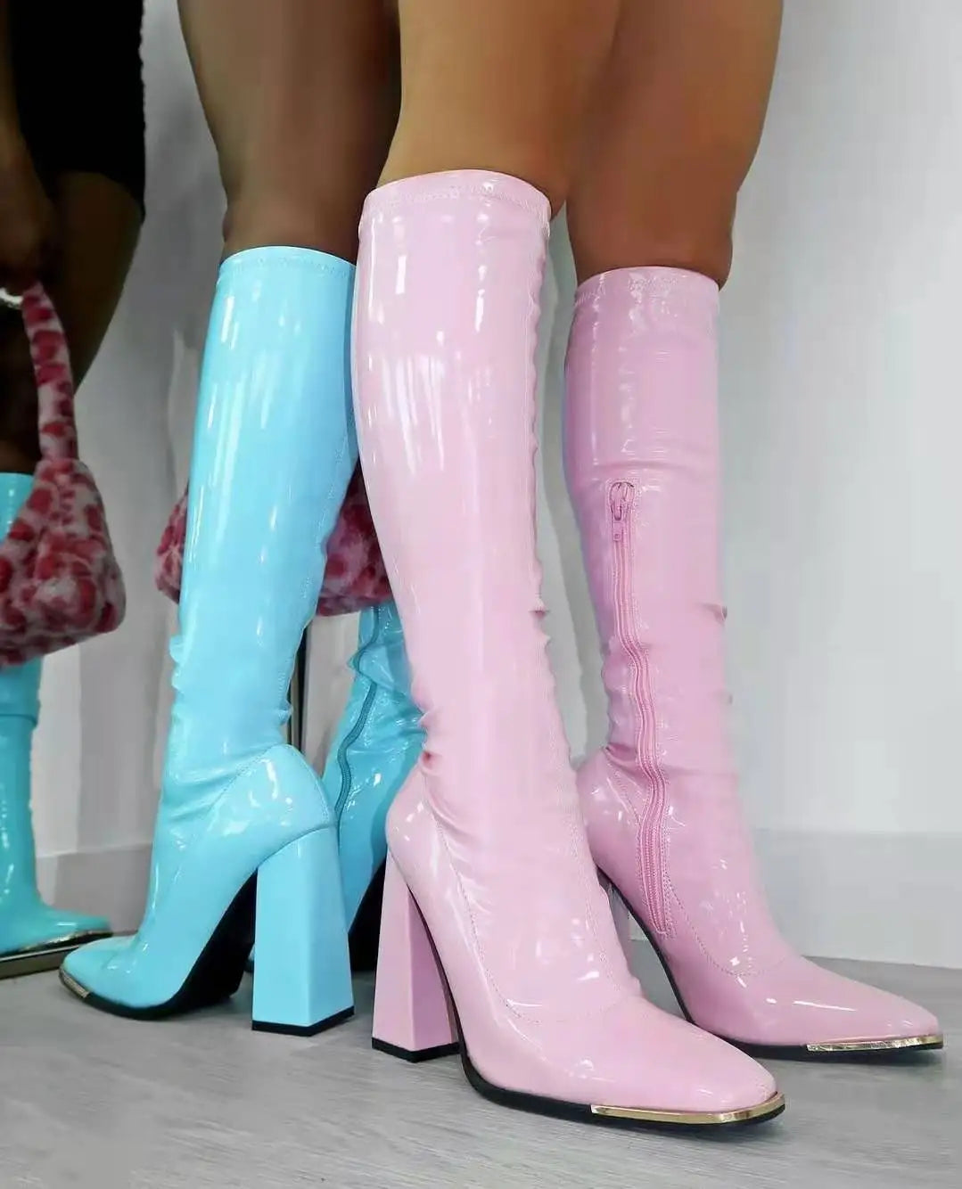 מגפי עקב דמוי עור גבוהים - Ashley