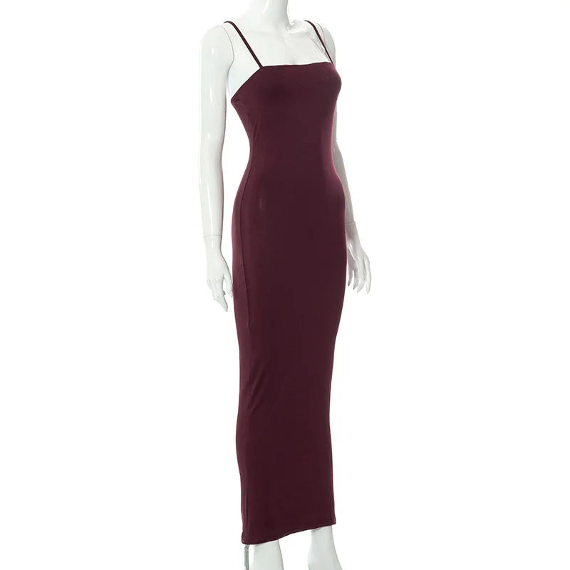 שמלת מקסי צמודה רצועות ספגטי בד מחטב ומחמיא - רוקסנה