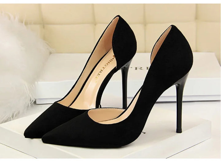 Suede pointed-toe heels with open side design - Nelly