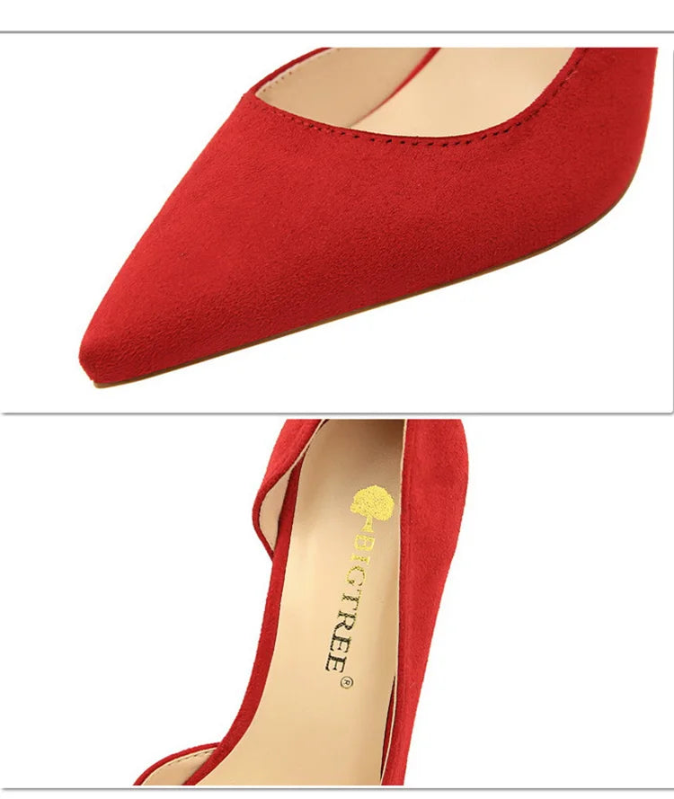 נעלי עקב זמש שפיץ בעיצוב צד פתוח - נלי