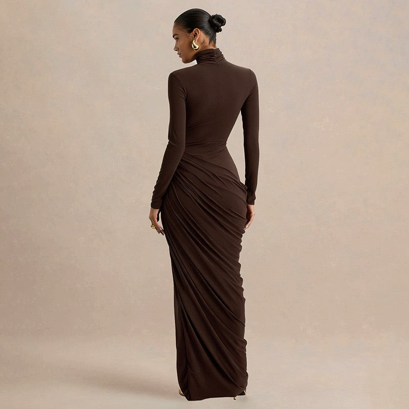 Maxi dress with pleats and slit design - Lis