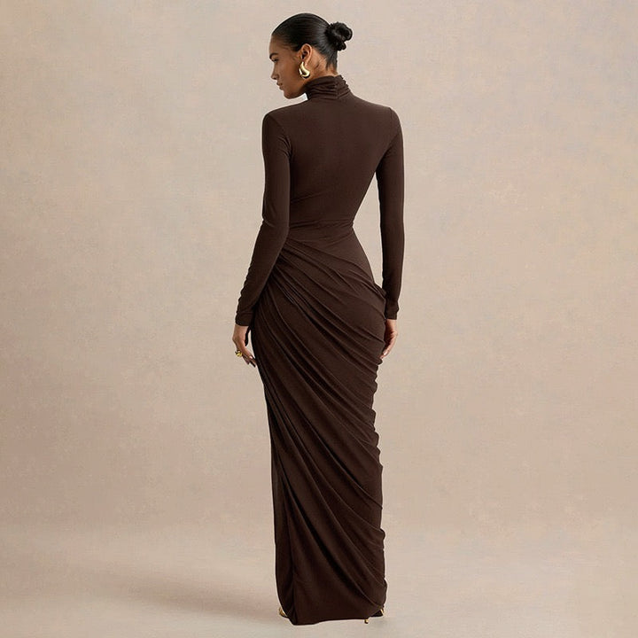 Maxi dress with pleats and slit design - Lis