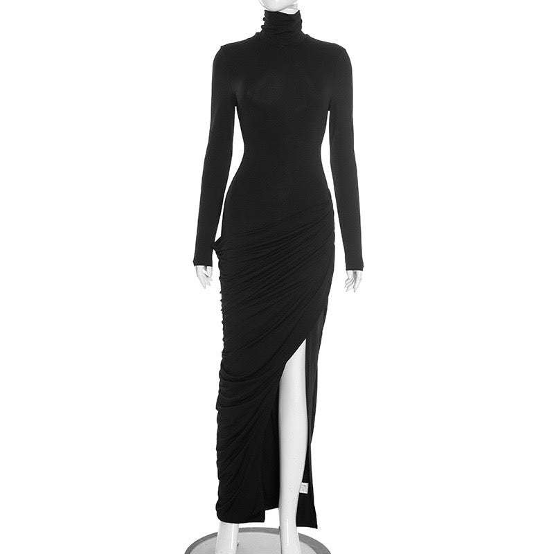 Maxi dress with pleats and slit design - Lis