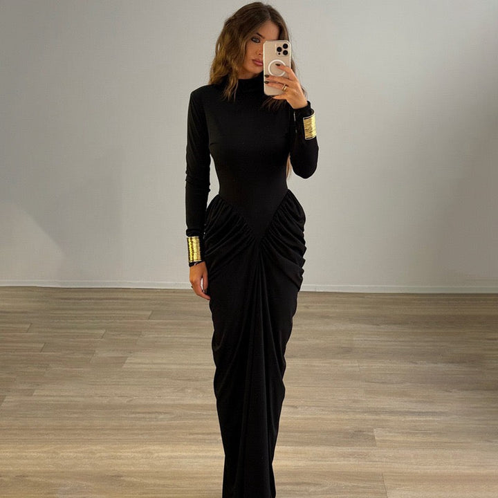 Maxi dress with pleated design - Nahora