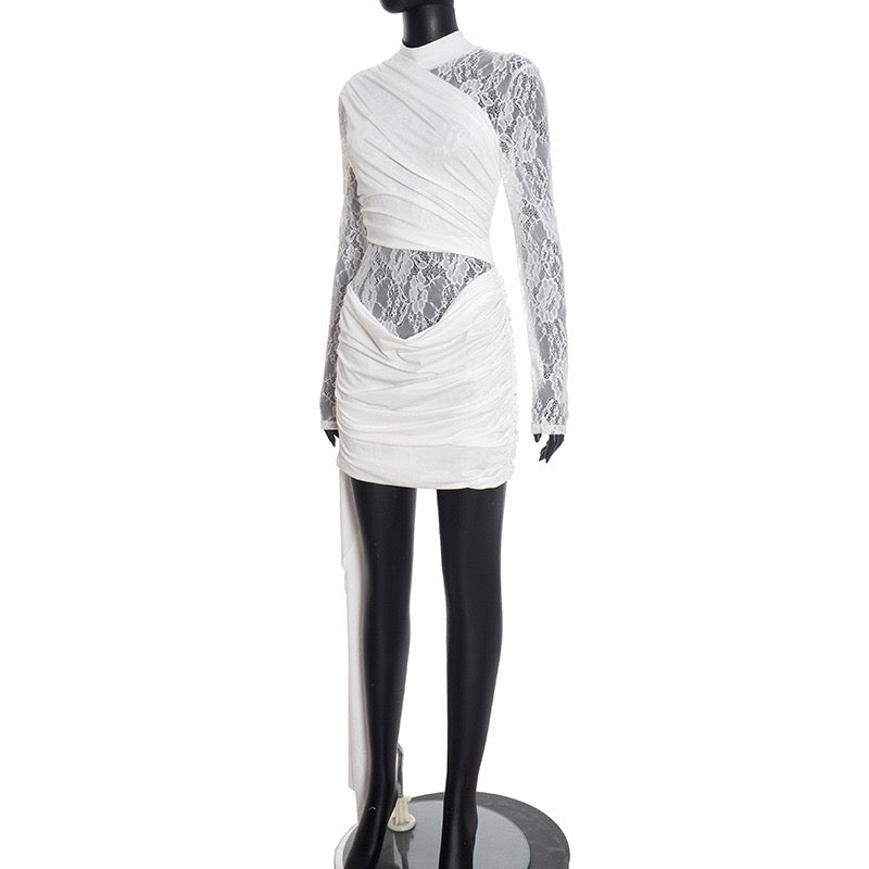 Mini dress with lace design and pleats with a trail decoration - Tzuf