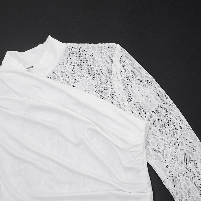 Mini dress with lace design and pleats with a trail decoration - Tzuf