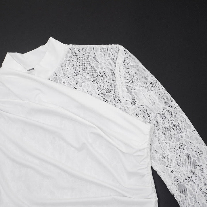 Mini dress with lace design and pleats with a trail decoration - Tzuf