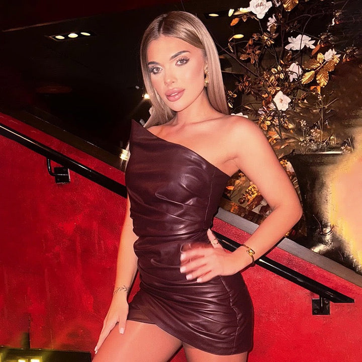 Faux leather strapless mini dress with asymmetrical design and pleats - Wiki