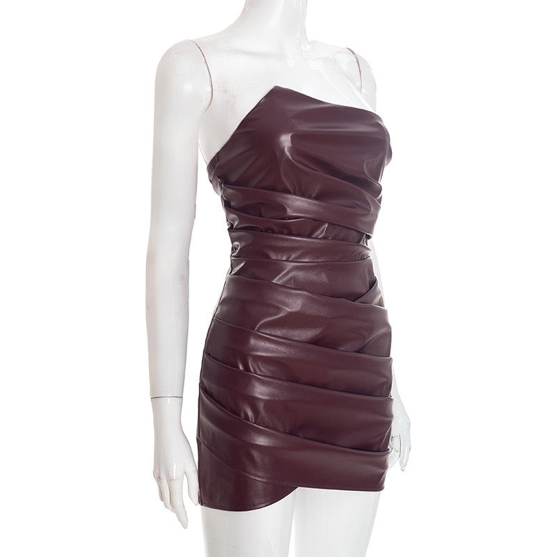 Faux leather strapless mini dress with asymmetrical design and pleats - Wiki
