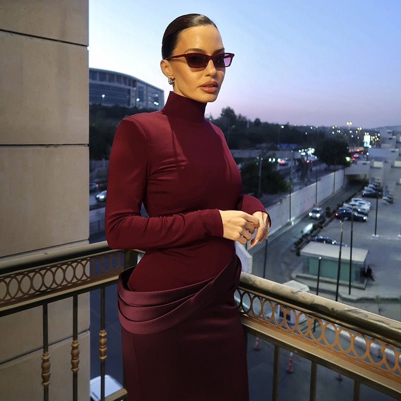 Maxi dress in satin design with turtleneck - Shiraz