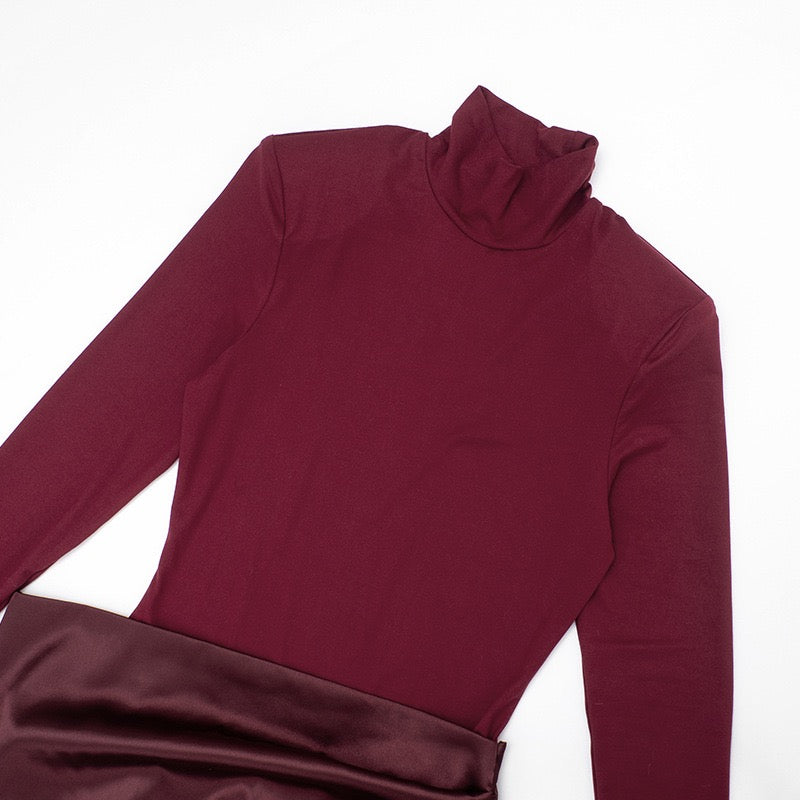 Maxi dress in satin design with turtleneck - Shiraz