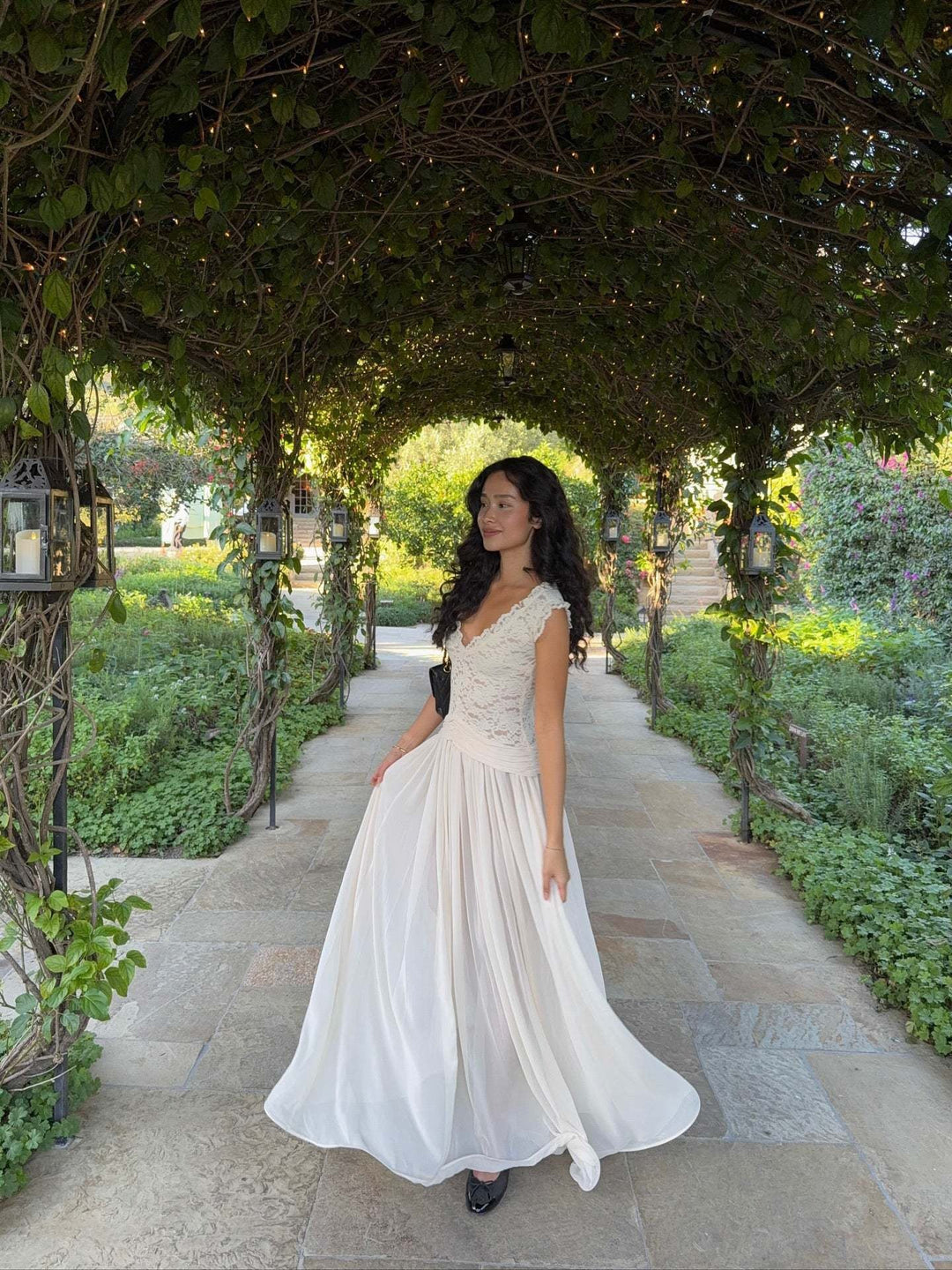 Marianella - Chiffon maxi dress with a lace design