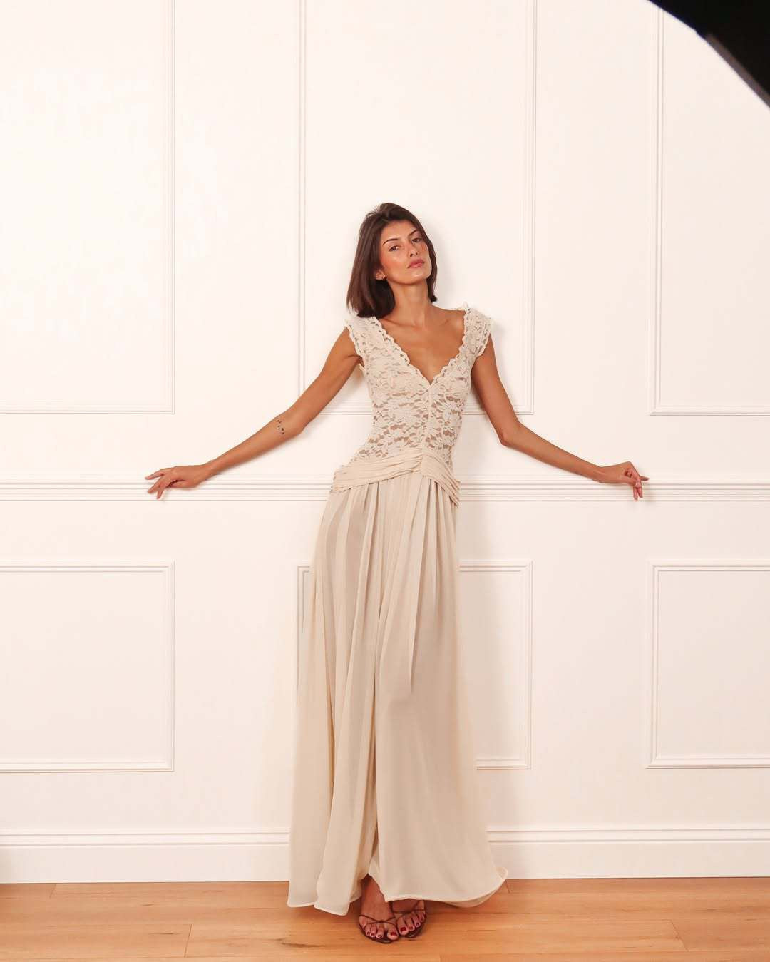 Marianella - Chiffon maxi dress with a lace design
