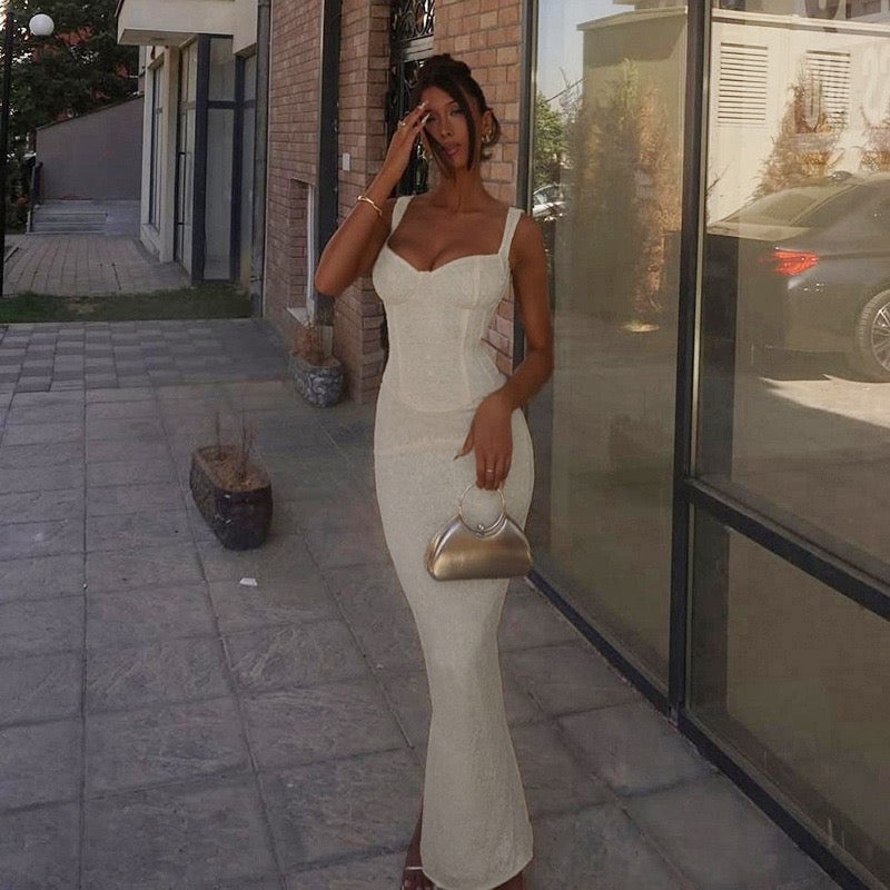 Floral-embroidered maxi dress – Nurit
