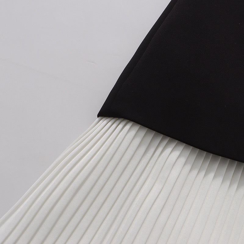 Tailored mini dress with pleated skirt design - Carol