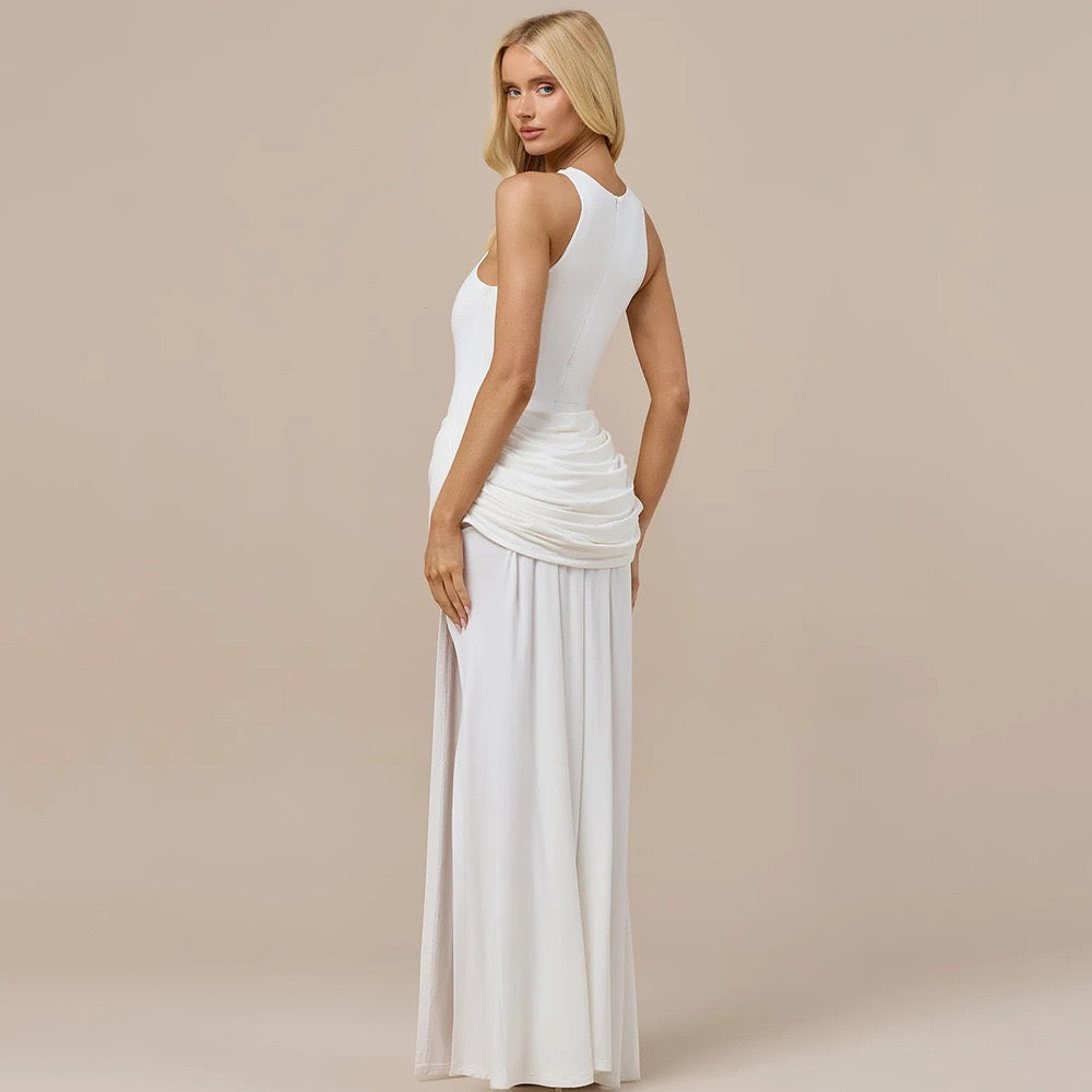 Maxi dress with pleat embellishments and a slit design – Julie