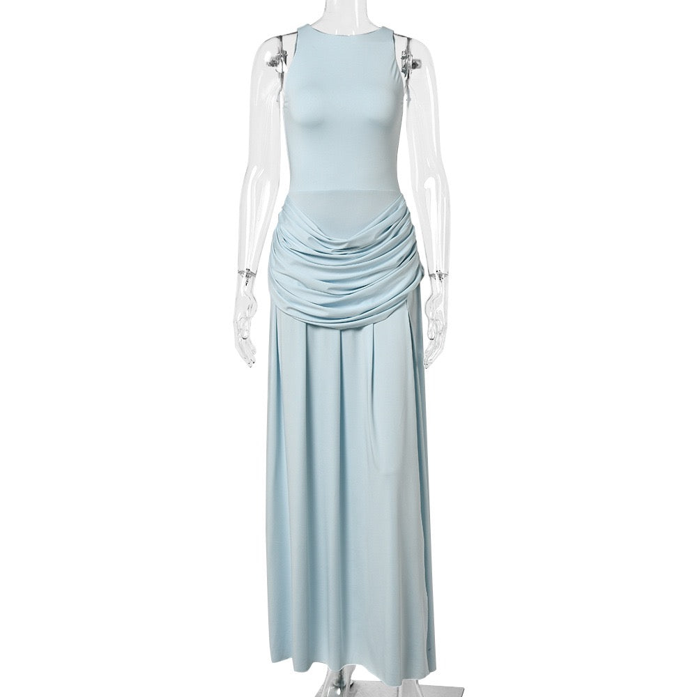 Maxi dress with pleat embellishments and a slit design – Julie