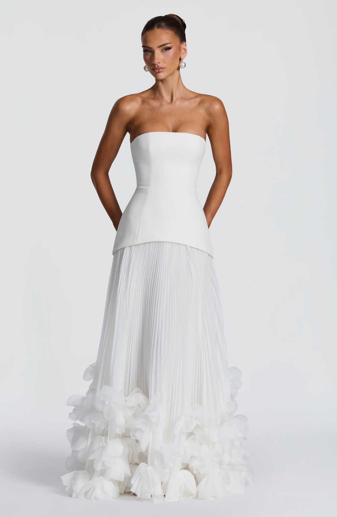 Strapless maxi dress with a 3D floral design – fifi