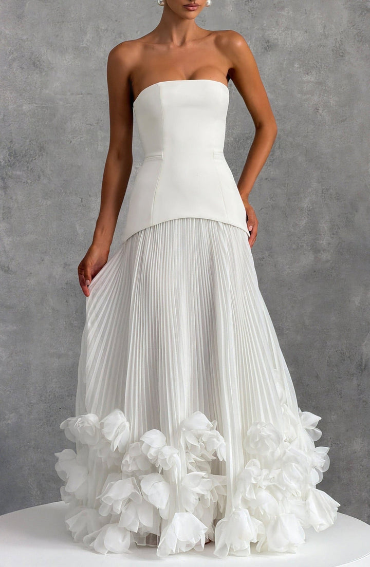 Strapless maxi dress with a 3D floral design – fifi
